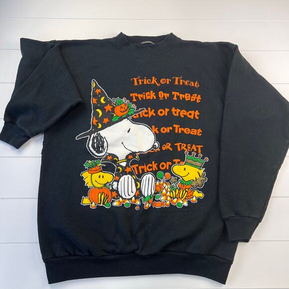 Snoopy Woodstock Vintage Halloween Sweatshirt Peanuts size Large - Picture 1 of 5
